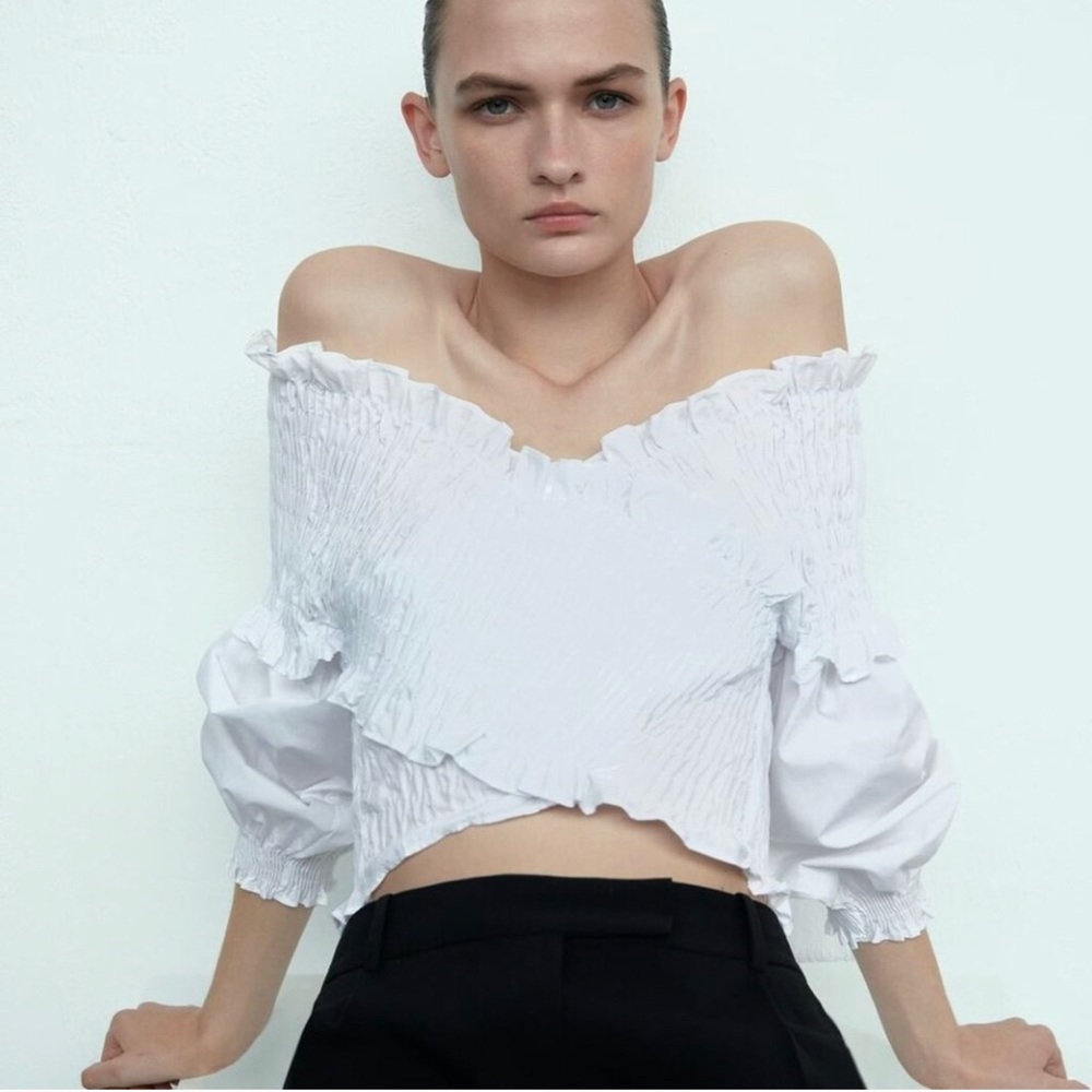 ZARA Cropped Top With Elastic Detail - Picture 6 of 6